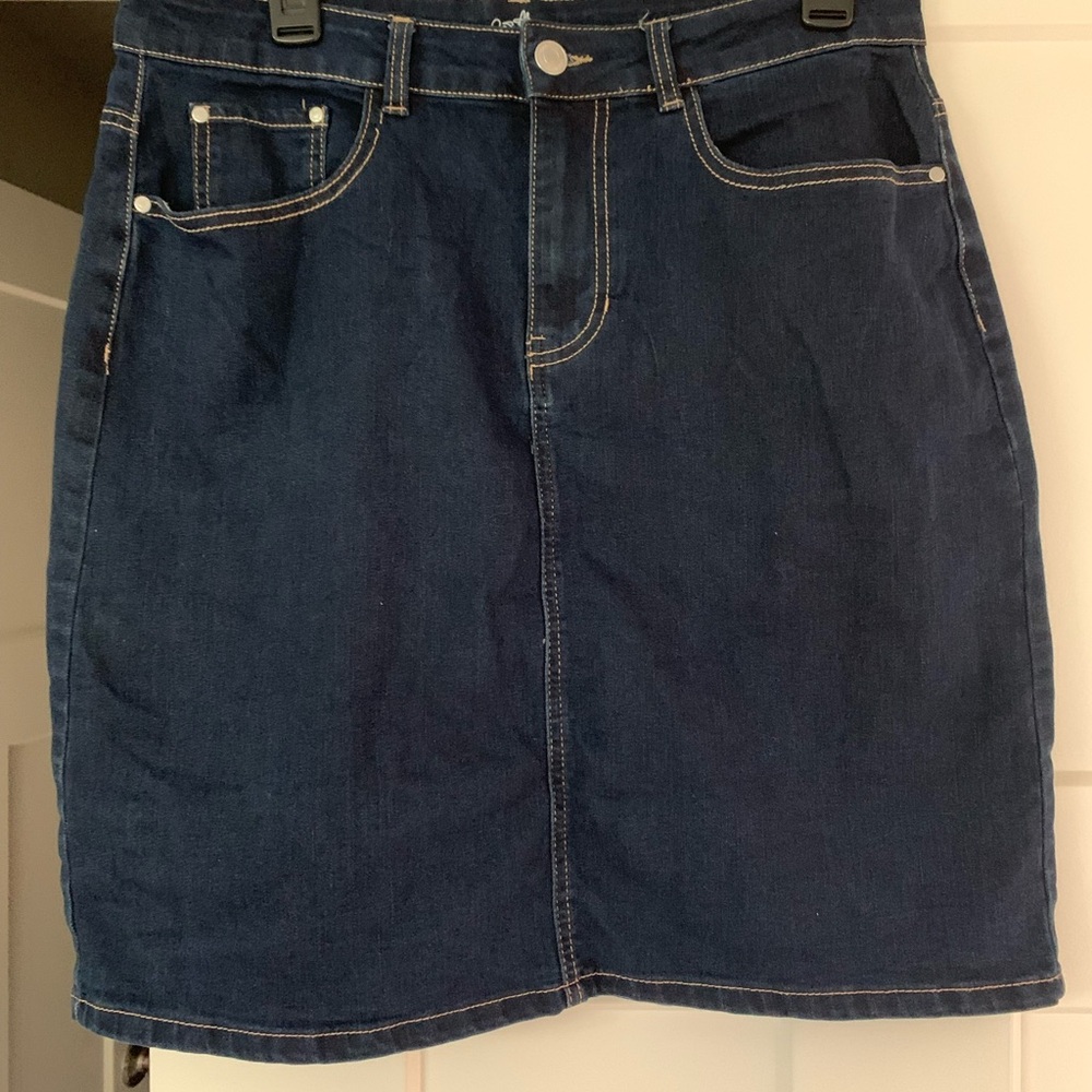 Dark Blue Denim Skirt like new